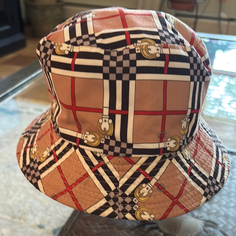 Stylish Checkered Bucket Hat